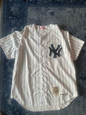 VINTAGE Mitchell & Ness White Pinstripe Yankees Baseball Jersey with Navy Logo